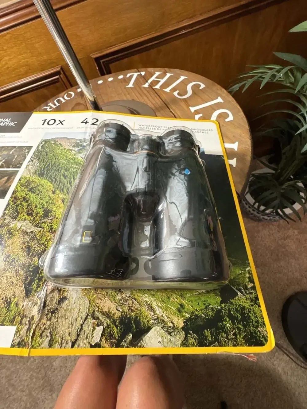 National Geographic Binoculars 10X42